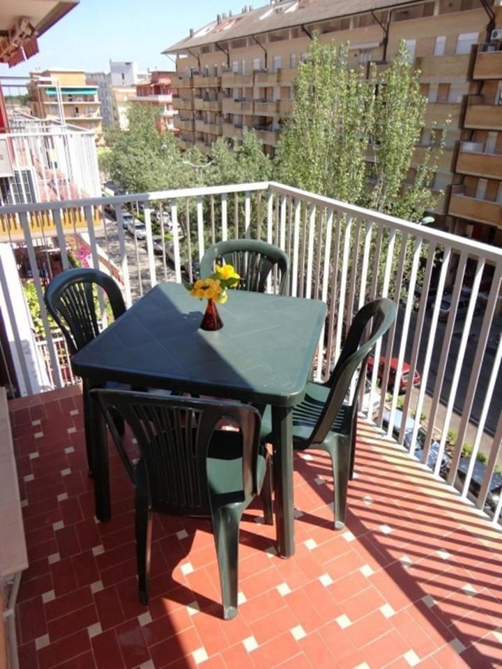 Studio In Porto Santa Margherita 25776 Apartment Екстериор снимка